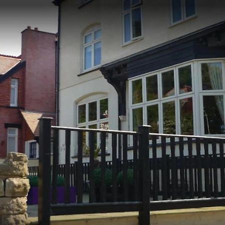 Space Boutique B&B - With Free Private Car Park Llandudno Exterior foto
