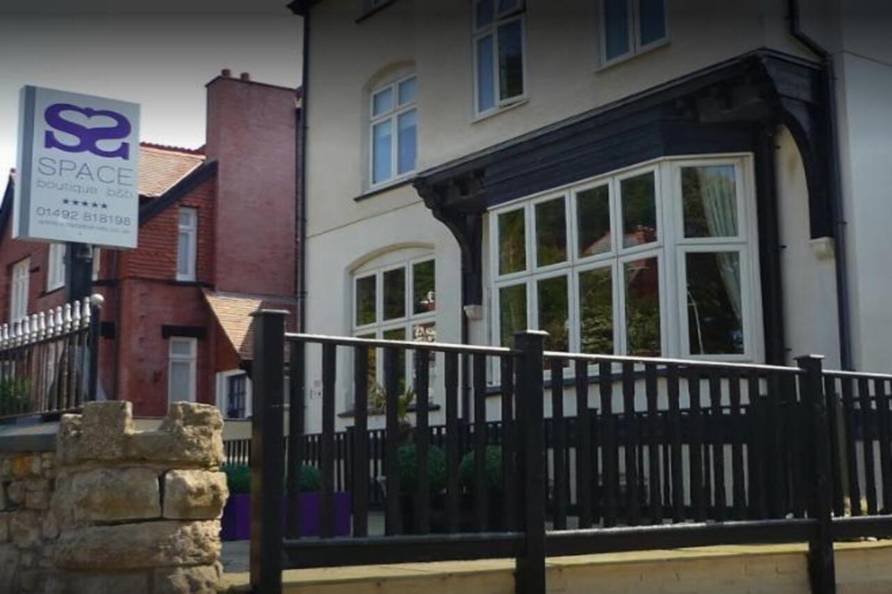Space Boutique B&B - With Free Private Car Park Llandudno Exterior foto